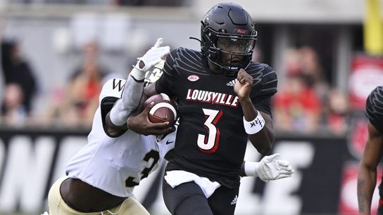 Louisville forces eight turnovers, thumps No. 10 Wake Forest (College Football)