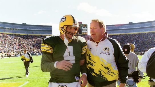 Mike Holmgren among Hall of Fame finalists (NFL)