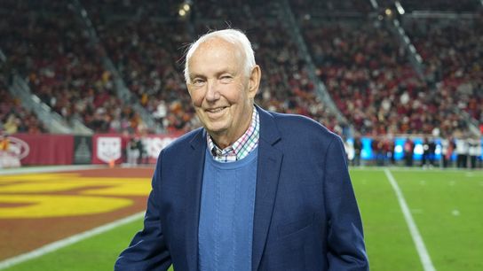 Famed USC coach John Robinson dies at 89 (College Football)