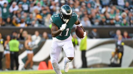 Eagles WR A.J. Brown (illness) returns to practice (NFL)