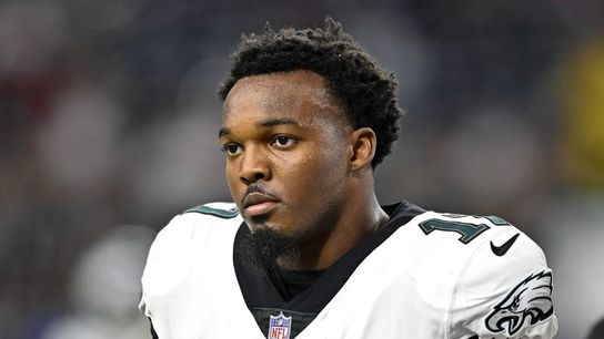Report: Eagles LB Nakobe Dean (foot) out multiple weeks (NFL)