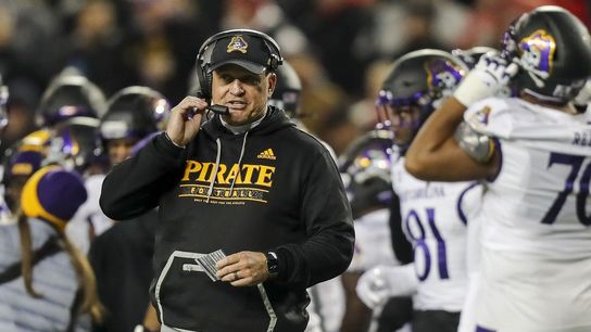 East Carolina looks for bounce-back win over Houston (College Football)