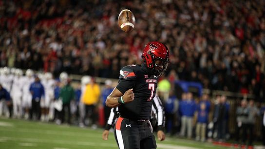 Texas Tech keeps scoring, outlasts Kansas (College Football)