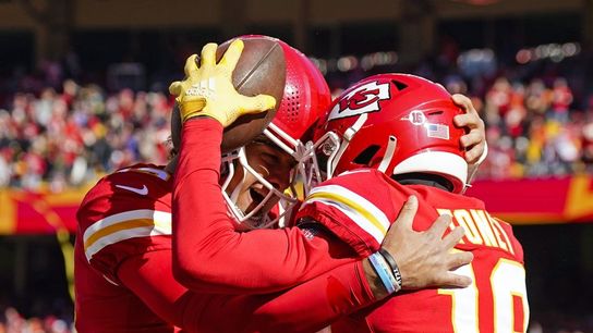 Patrick Mahomes' 4 TD passes lead Chiefs past Jaguars (NFL)
