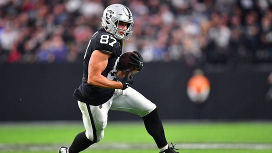 TE Foster Moreau reveals cancer battle upcoming (NFL)