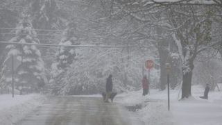 Snow postponement puts Akron-Buffalo game in question (College Football)