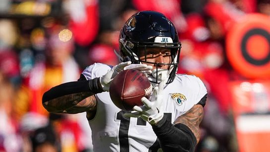 Jaguars RB Travis Etienne, WR Zay Jones active vs. Lions (NFL)