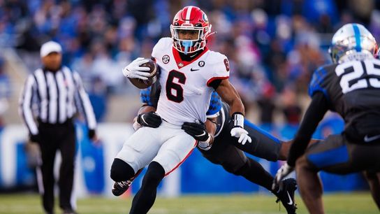 No. 1 Georgia grinds to 11-0 with road win over Kentucky (College Football)
