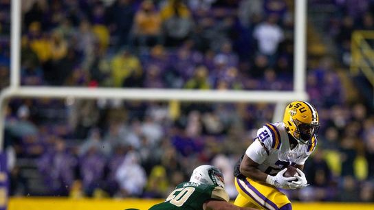 No. 6 LSU pounds out 31 first downs, clobbers UAB (College Football)