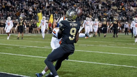 Wake Forest passing duo shines to hand Syracuse fifth straight loss (College Football)