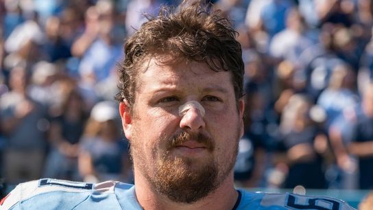 Reports: Titans to release Pro Bowl C Ben Jones (NFL)