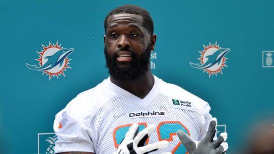 Dolphins LT Terron Armstead carted off practice field (NFL)