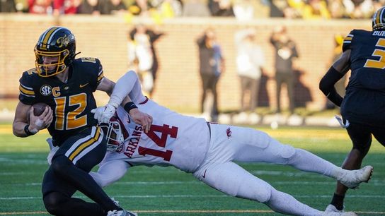 Colorado lands Arkansas pass rusher Jordan Domineck (College Football)