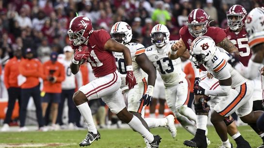 No. 7 Alabama rolls past Auburn behind Bryce Young’s 4 TDs (College Football)