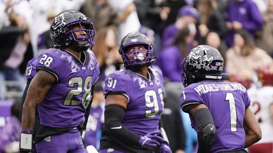 Max Duggan’s 3 TD passes help No. 4 TCU blow out Iowa St. (College Football)
