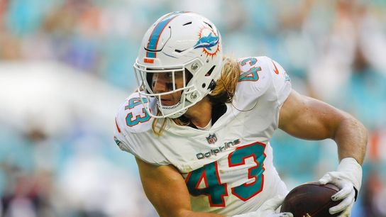 Report: Dolphins re-signing LB Andrew Van Ginkel (NFL)