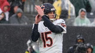 Bears release backup QB Trevor Siemian (NFL)