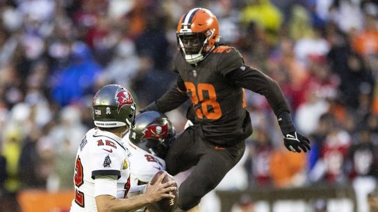 Browns place LB Jeremiah Owusu-Koramoah on IR (NFL)