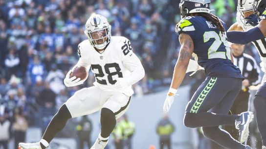 NFL roundup: Josh Jacobs carries Raiders to OT victory vs. Seahawks (NFL)