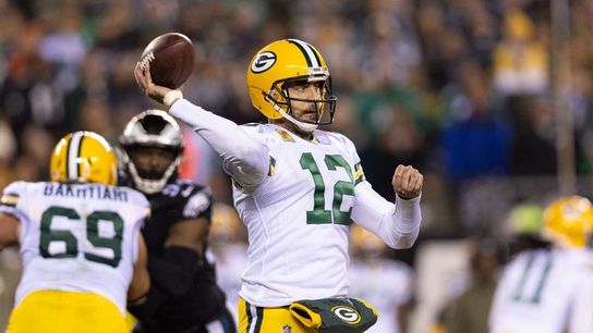 Packers QB Aaron Rodgers (oblique) exits game vs. Eagles (NFL)