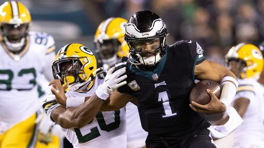 Jalen Hurts-led Eagles rush for 363 yards in victory over Packers (NFL)
