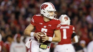 Wisconsin QB Graham Mertz entering transfer portal (College Football)
