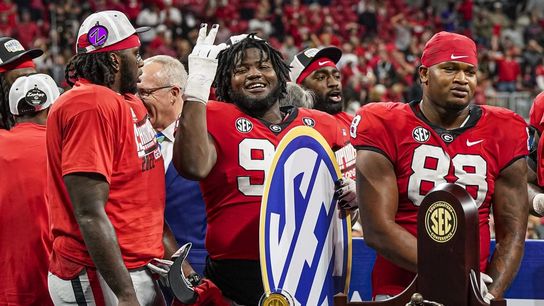 Georgia a nearly unanimous No. 1 in AP Top 25 (College Football)