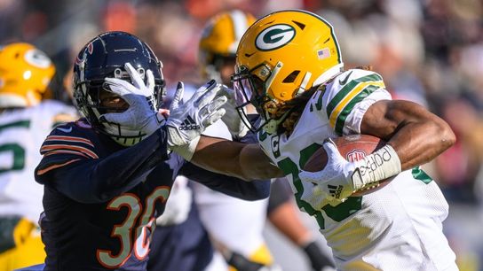 Packers RB Aaron Jones (shin) injured at Chicago (NFL)