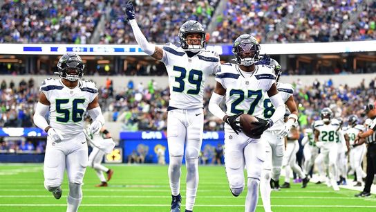 Geno Smith's late TD pass leads Seahawks past Rams (NFL)