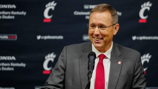 Monster coaching drama as Louisville, Cincinnati renew 'Keg of Nails' rivalry in Boston (College Football)