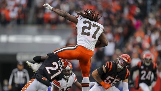 Report: RB Kareem Hunt leaves Indianapolis without contract (NFL)