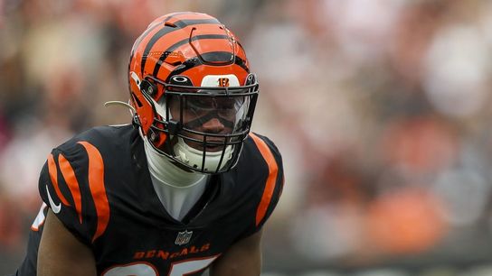 Report: Bengals re-sign CB Jalen Davis, LB Joe Bachie (NFL)