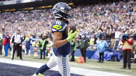 Panthers clip Seahawks to record first road win (NFL)