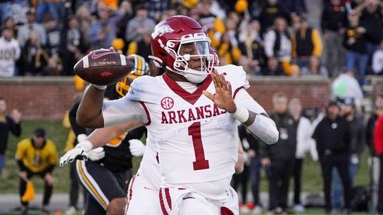 Kansas ends bowl drought vs. Arkansas in Liberty Bowl (College Football)