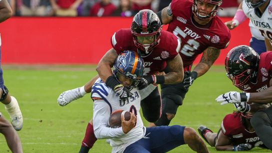 Defense rallies No. 24 Troy past No. 25 UTSA to win Cure Bowl (College Football)