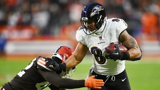 Report: Vikings reach terms with TE Josh Oliver (NFL)