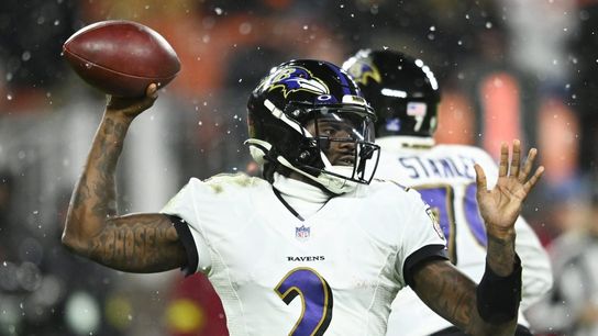 Battered backup QB Tyler Huntley to start vs. Falcons (NFL)