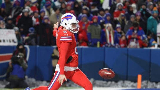 Report: Bills re-signing P Sam Martin to 3-year deal (NFL)