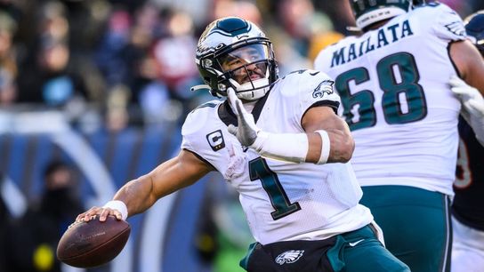 QB Jalen Hurts back in mix? Philly 'sorting through' decision (NFL)