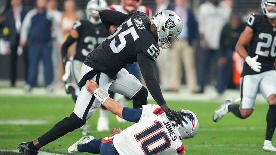 Chandler Jones blasts Raiders on social media, deletes posts (NFL)