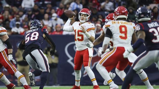 Chiefs look to keep foot on the gas vs. Seahawks (NFL)