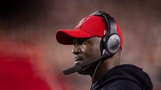 Todd Bowles: Bucs' QB competition 'constant analyzation' (NFL)