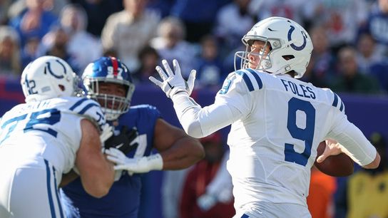 Colts QB Nick Foles exits game with rib injury (NFL)