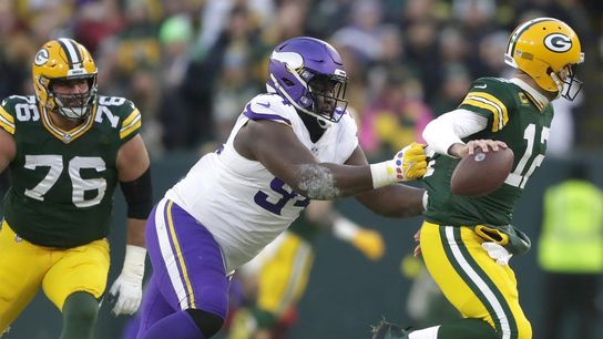 Reports: Browns land DT Dalvin Tomlinson, DE Ogbo Okoronkwo (NFL)