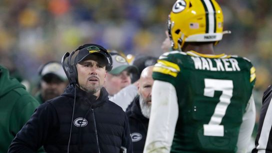 Packers LB Quay Walker apologizes for shoving trainer (NFL)