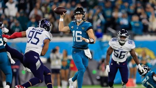 QBs take center stage in Chargers, Jaguars wild-card showdown (NFL)