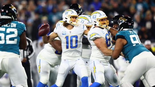 Jaguars rally from 27 points down to stun Chargers, 31-30 (NFL)