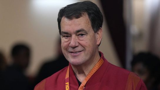 Southern California AD Mike Bohn resigns (College Football)