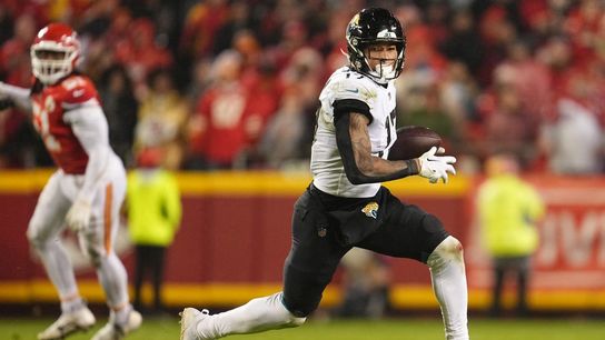 Jaguars use franchise tag on TE Evan Engram (NFL)
