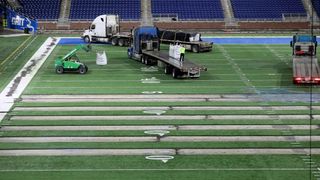 Reports: NFL wants to team with FIFA to tackle turf issues (NFL)